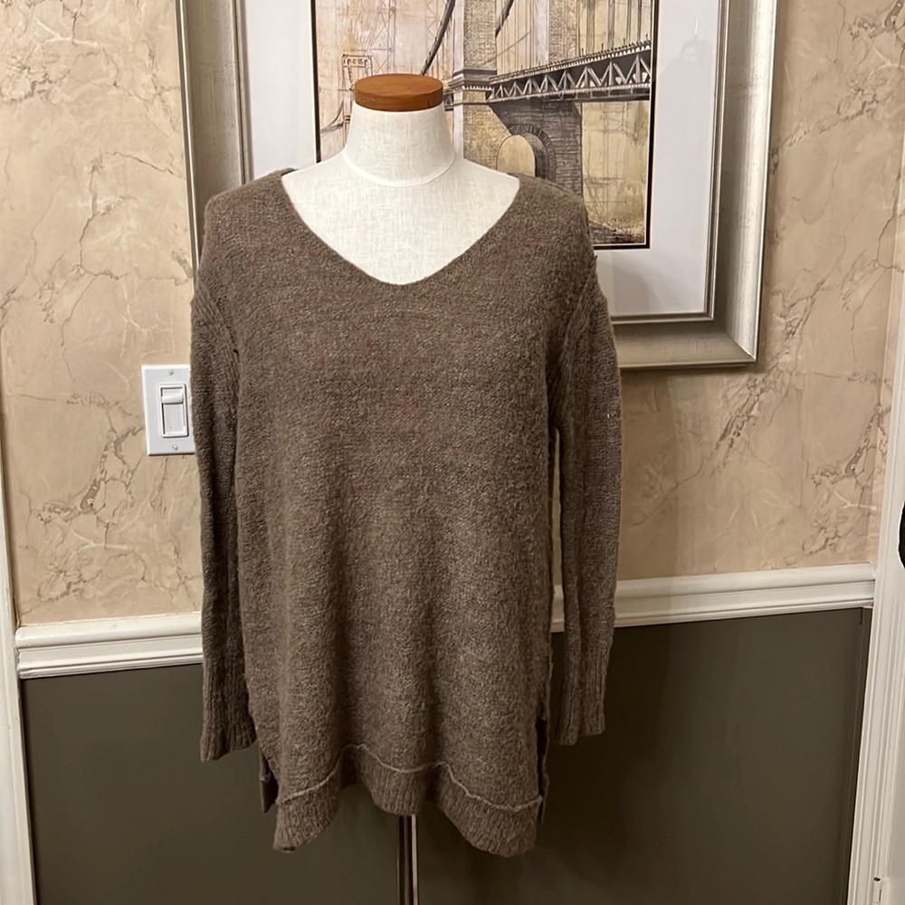 Free People Oversized Brown V neck Pullover Sweater Size Small
